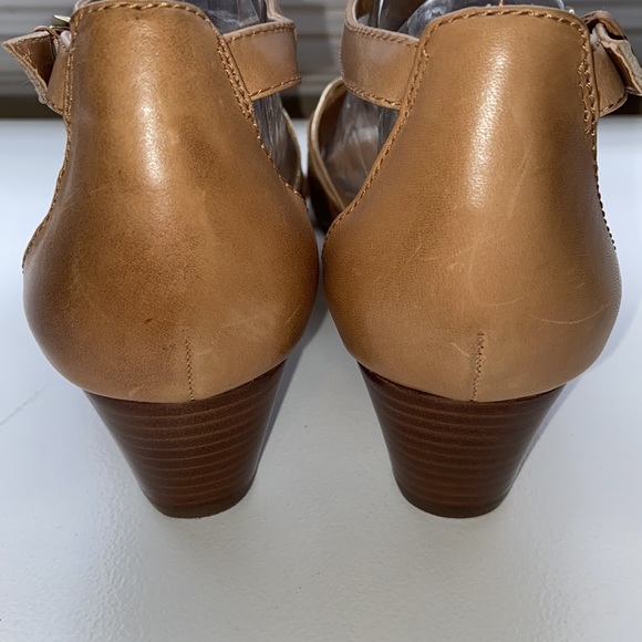 ARTURO CHIANG WEDGE NEUTRAL SANDAL - Picture 9 of 15